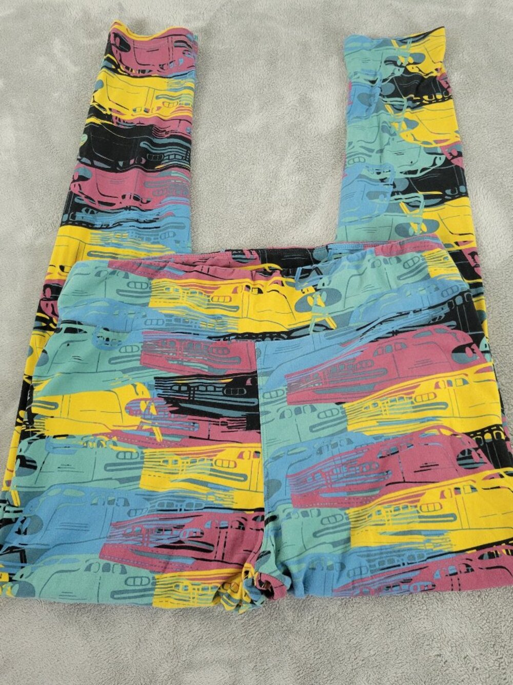 LuLaRoe TC Leggings Tall Curvy Bullet Train Retro Railway Pants 12-18 NOV124E